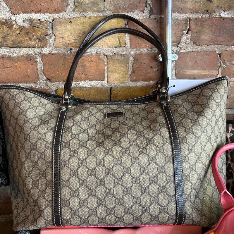 Image of the Gucci Tote Gooe Pre-loved Condition piece
