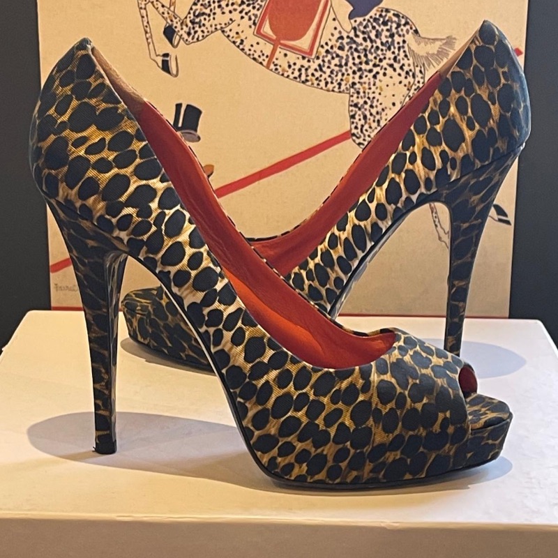 Image of the Dolce & Gabbana Leopard Heels Size 5 piece