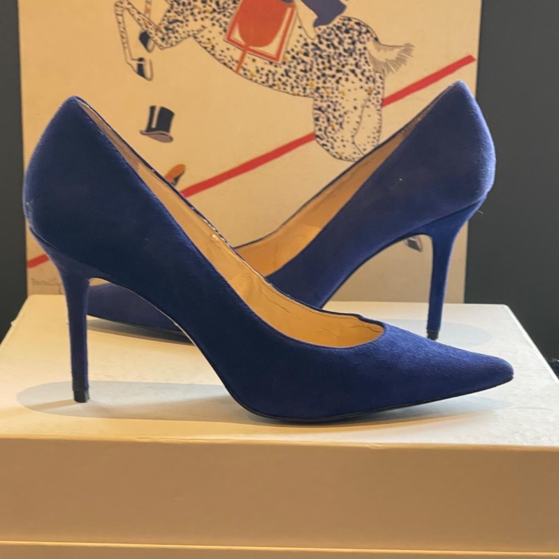 Image of the Guess Violet Suede Stilleto Size 4 piece