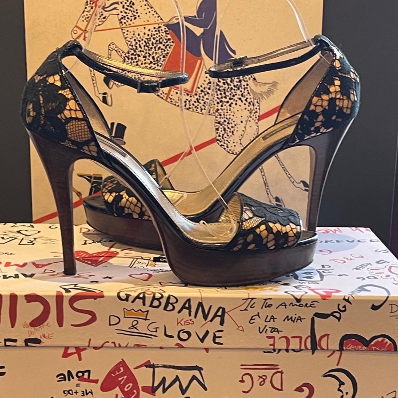 Image of the Dolce & Gabbana Lace Heels Size 5.5 piece