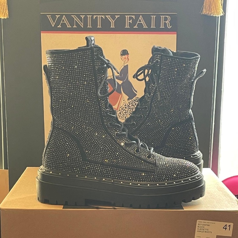Image of the Kurt Geiger Diamante Air Wairs Size 8 piece