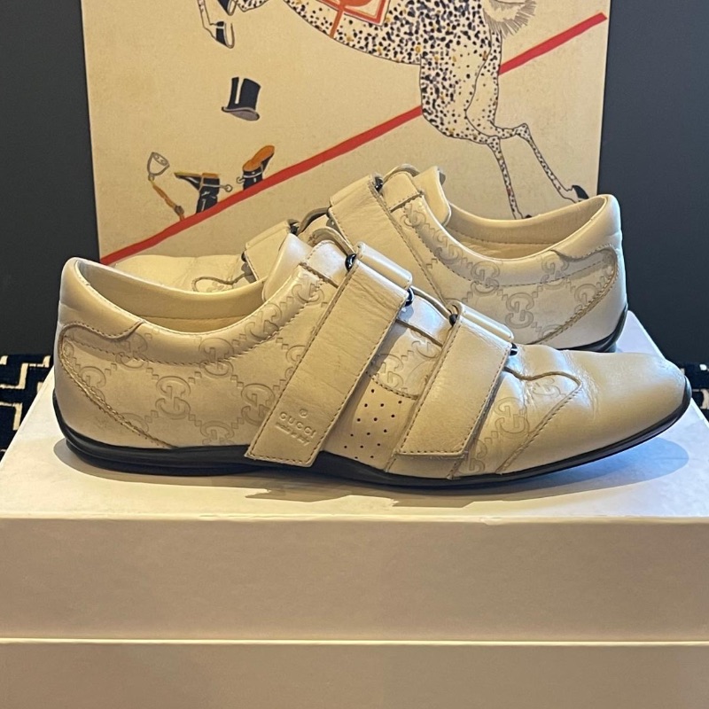 Image of the Gucci Embossed Logo Trainers Size 4.5 piece